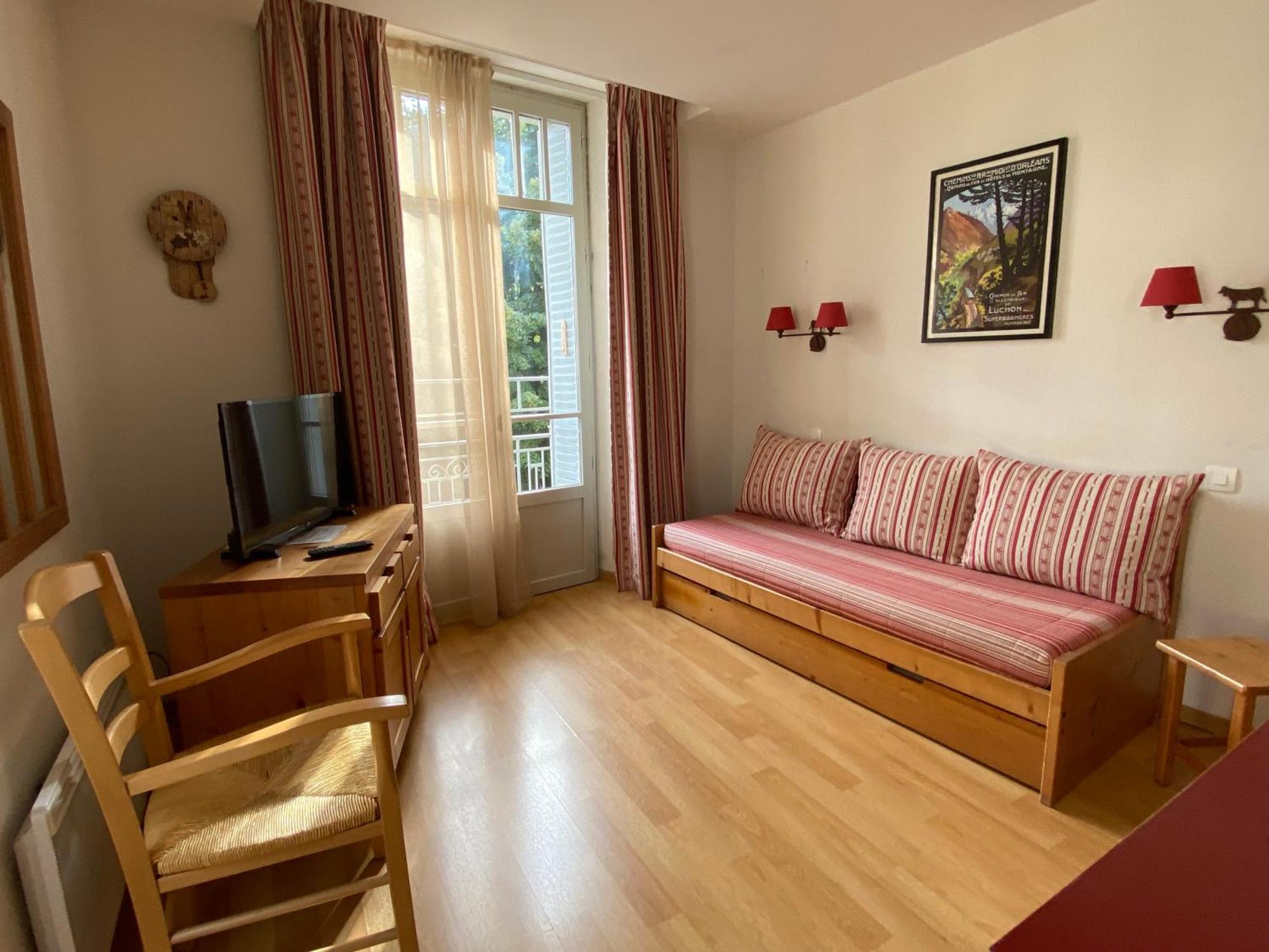 Bagneres De Luchon, Residence Val De Jade, Beau T3 Meuble, Plein Centre, Pour 4 Ou 6 Personnes Exteriör bild